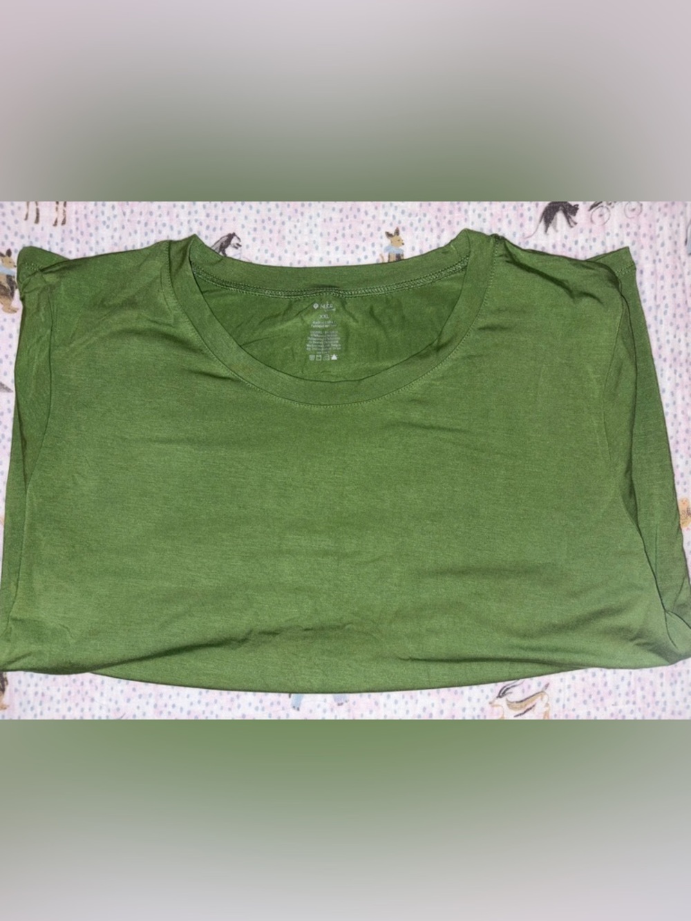 Kyte BABY XXL mama shirt in the color “Palm”